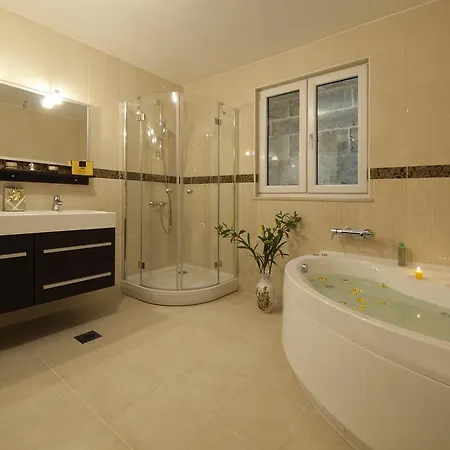 Ancora Villa
